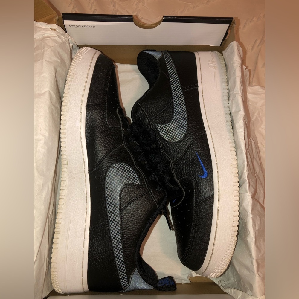 PERFECT CONDITION!!! Air Force 1 Black reflective swoosh , size 13 !!